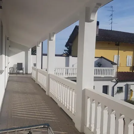 Lazar Guest house Desana